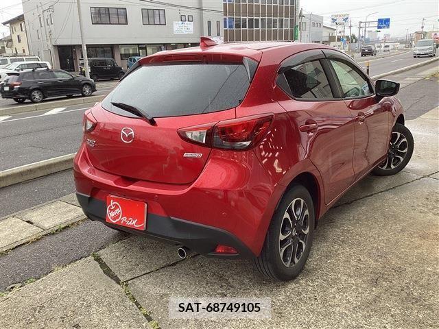 Mazda DEMIO 2017-09 301912-2
