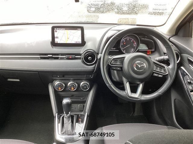 Mazda DEMIO 2017-09 301912-1