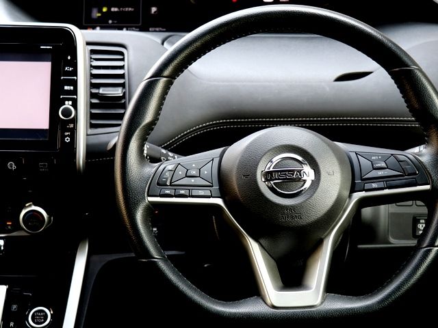 Nissan SERENA 2016-09 1460-23