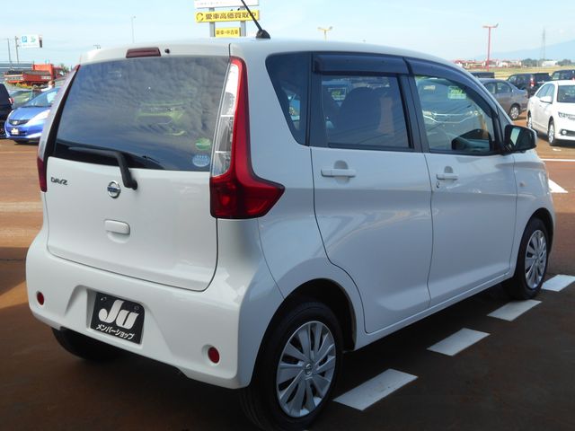 Nissan DAYZ 2014-08 401-2