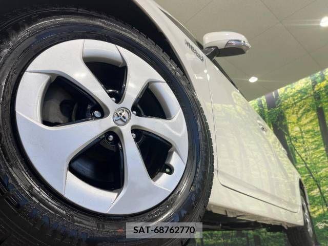 Toyota PRIUS 2012-06 255932-13