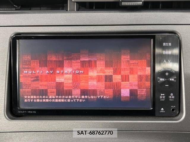 Toyota PRIUS 2012-06 255932-3