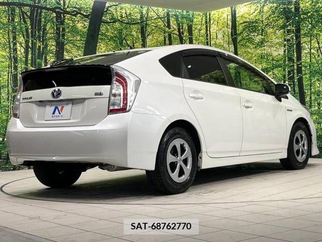 Toyota PRIUS 2012-06 255932-17