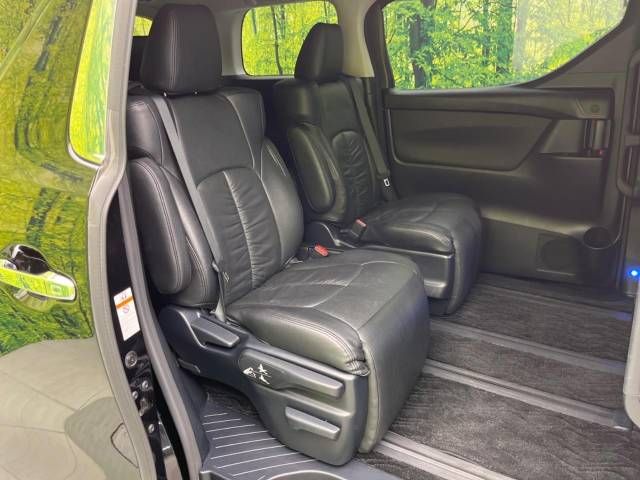 Toyota VELLFIRE 2015-04 23218-9