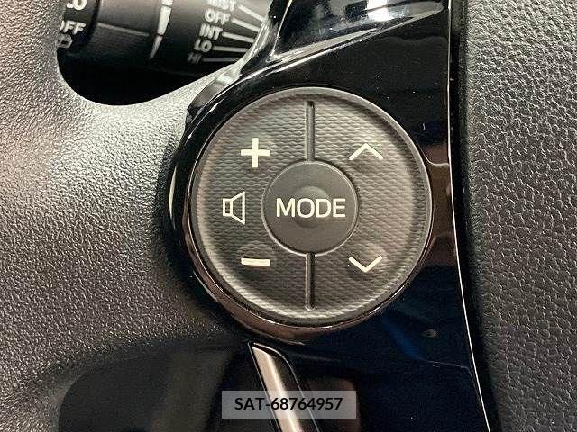 Toyota AQUA 2019-05 314076-8