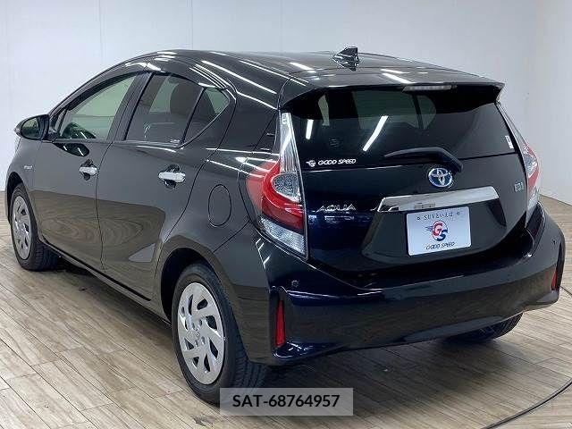 Toyota AQUA 2019-05 314076-16