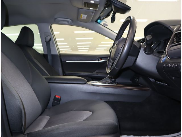 Toyota CAMRY HYBRID 2018-03 187935-22