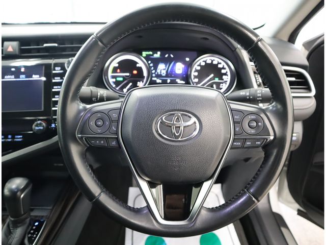 Toyota CAMRY HYBRID 2018-03 187935-21
