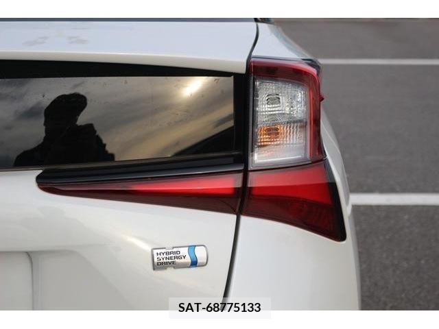 Toyota PRIUS 2019-07 228404-10
