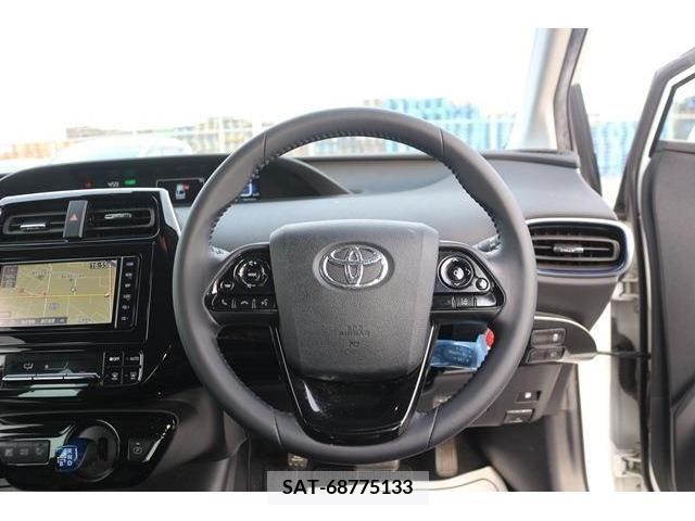 Toyota PRIUS 2019-07 228404-16