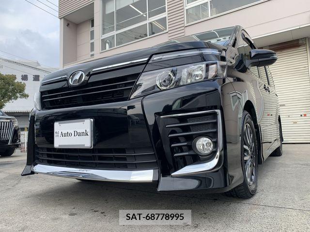 Toyota VOXY 2015-02 214355-21
