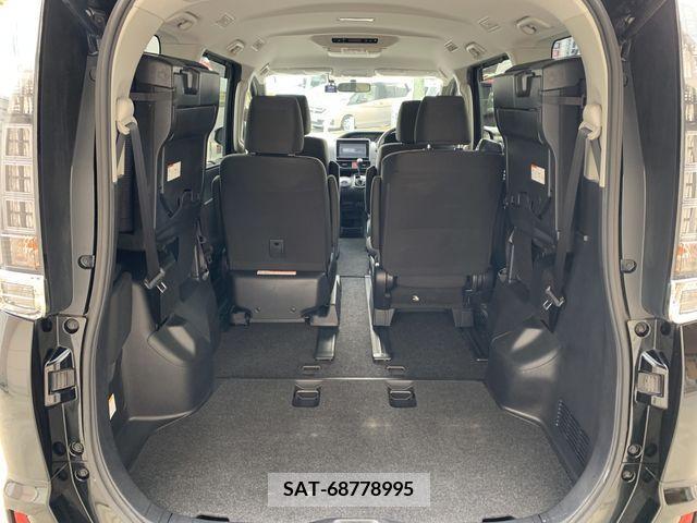 Toyota VOXY 2015-02 214355-8