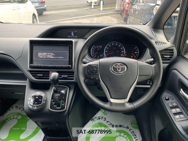 Toyota VOXY 2015-02 214355-10