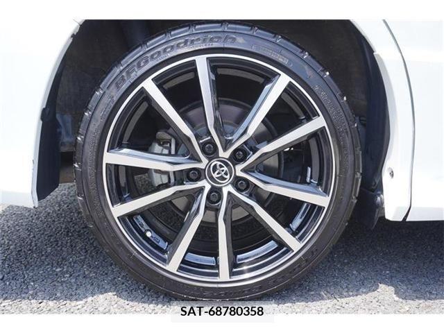 Toyota NOAH 2017-09 354971-16