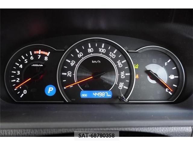 Toyota NOAH 2017-09 354971-10