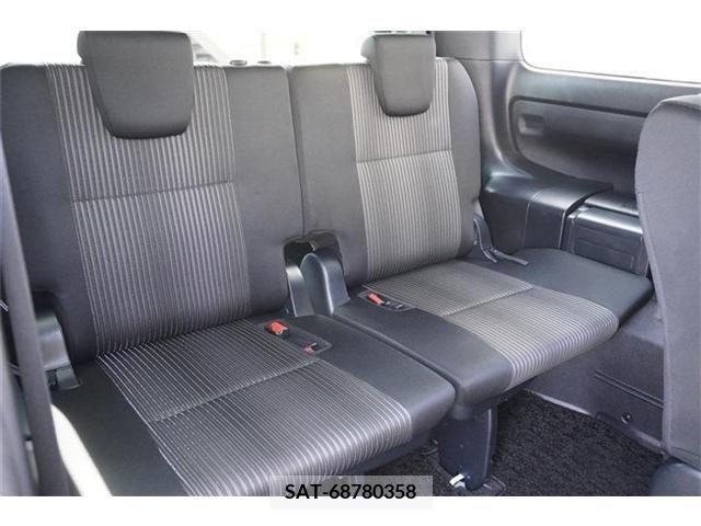 Toyota NOAH 2017-09 354971-14