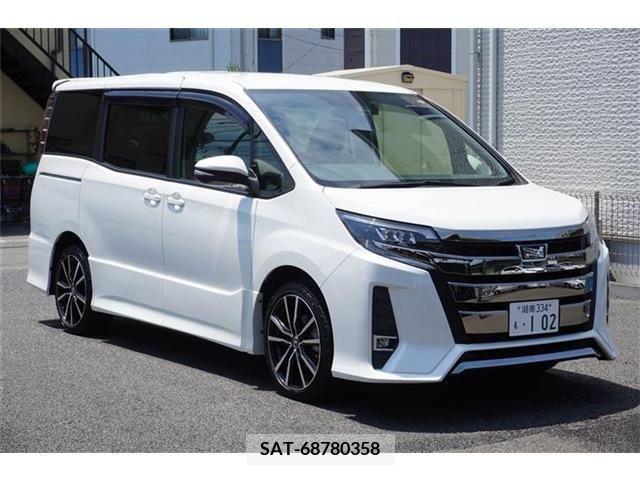 Toyota NOAH 2017-09 354971-1