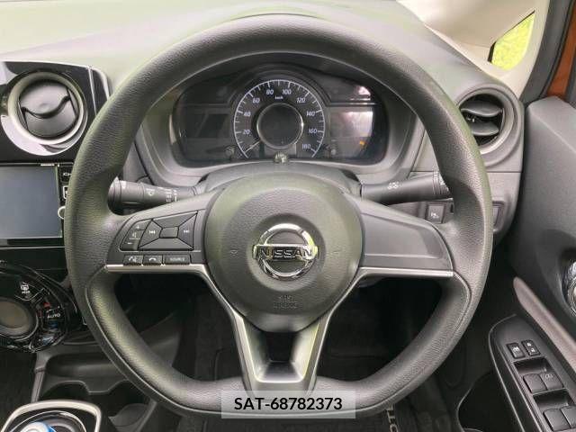 Nissan NOTE 2016-11 328950-11