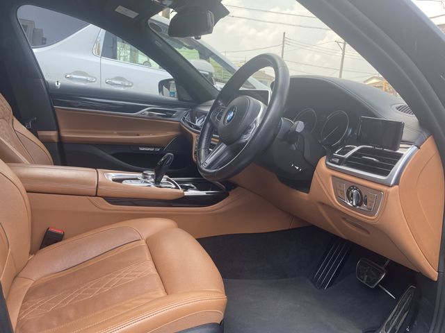 Bmw 7 SERIES 2017-10 7182-1