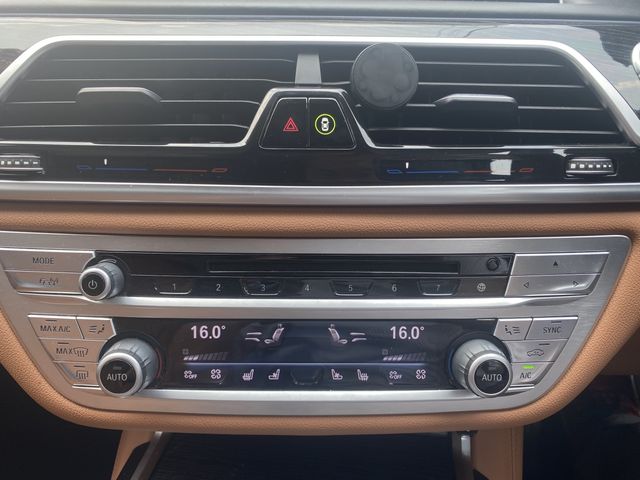 Bmw 7 SERIES 2017-10 7182-17