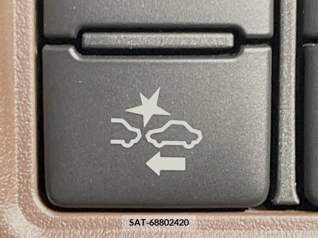 Toyota ESQUIRE 2017-07 268604-4