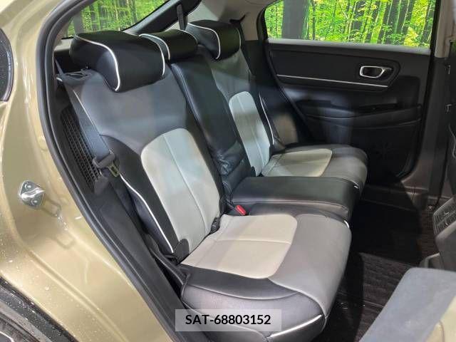 Honda VEZEL 2022-05 217738-9