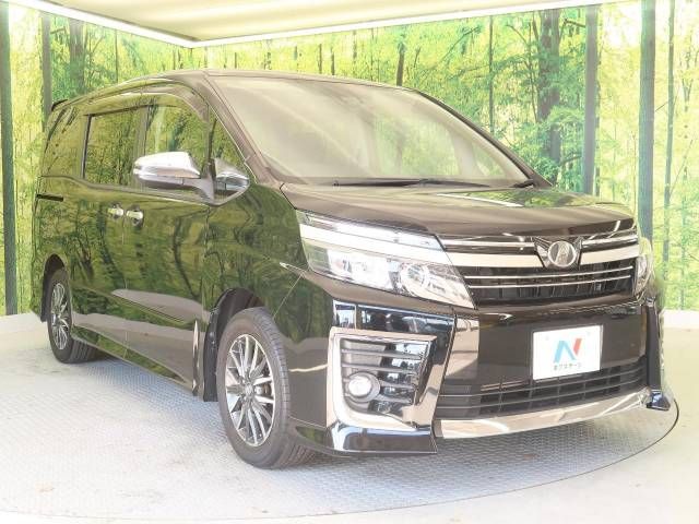 Toyota VOXY 2016-11 12941-17