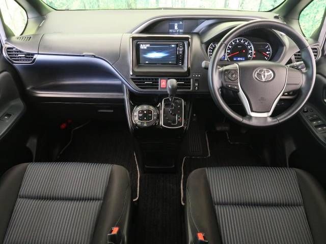 Toyota VOXY 2016-11 12941-1