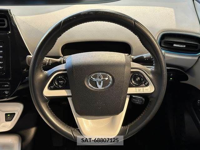 Toyota PRIUS 2016-01 218940-12