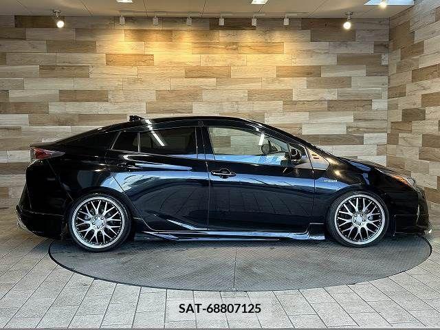 Toyota PRIUS 2016-01 218940-17