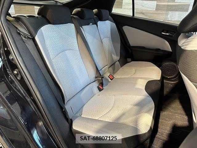 Toyota PRIUS 2016-01 218940-8