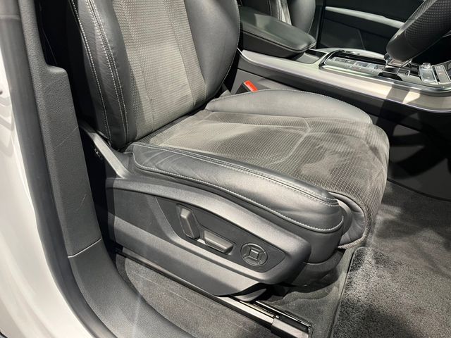 Audi Q8 2020-03 195813-9