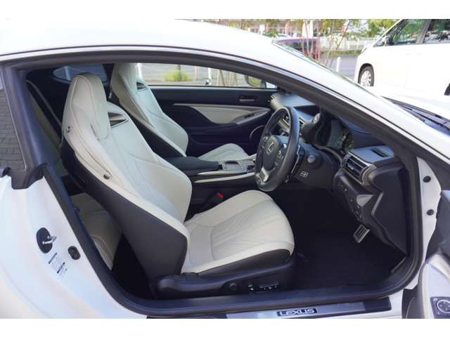 Lexus RC F 2018-08 15461-5