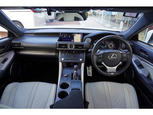 Lexus RC F 2018-08 15461-4