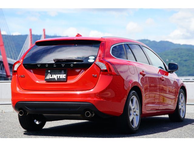 Volvo V60 2013-09 8625-4