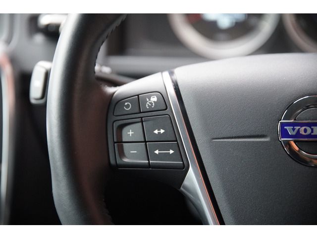 Volvo V60 2013-09 8625-13