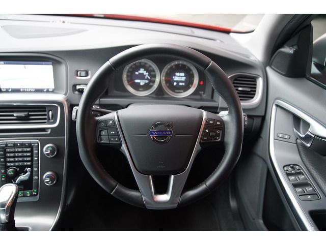 Volvo V60 2013-09 8625-12