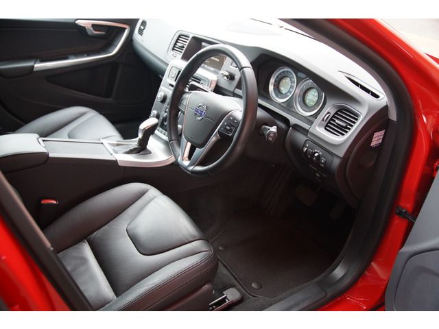Volvo V60 2013-09 8625-8