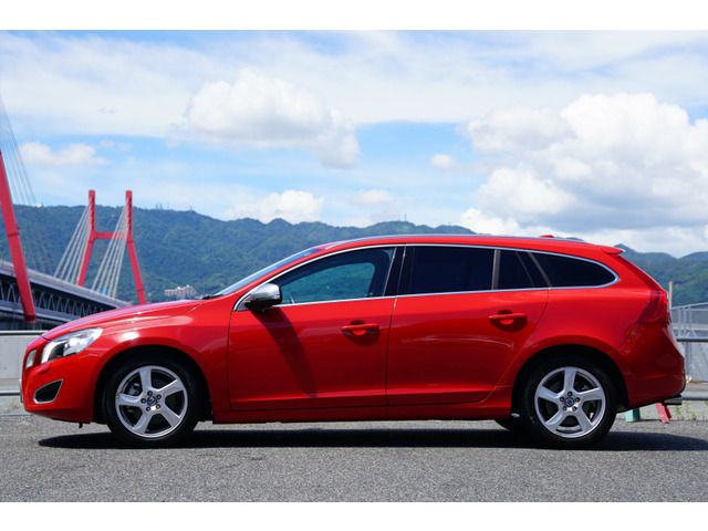 Volvo V60 2013-09 8625-7