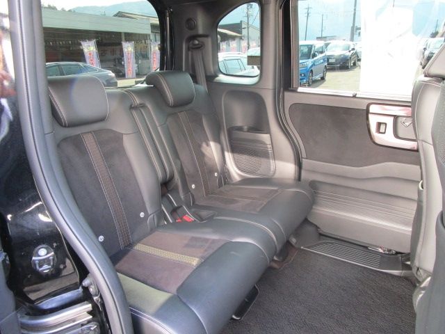 Honda N BOX CUSTOM 2018-08 19448-5