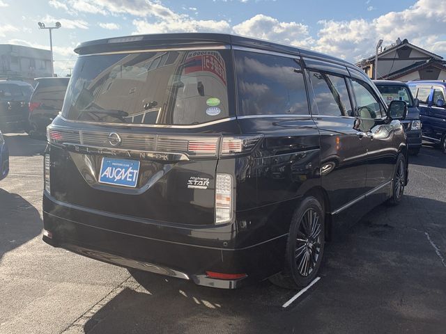 Nissan ELGRAND 2016-01 27056-3