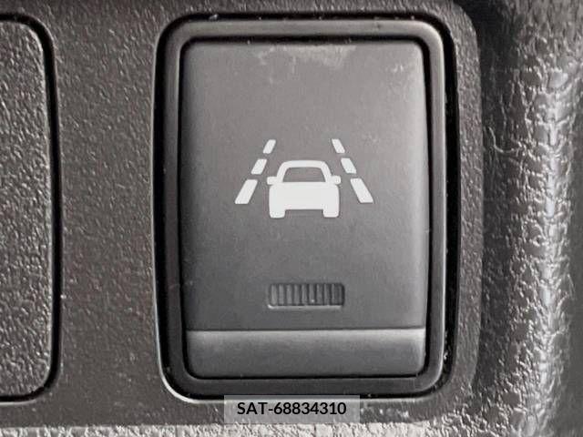 Nissan NOTE 2018-04 339784-7
