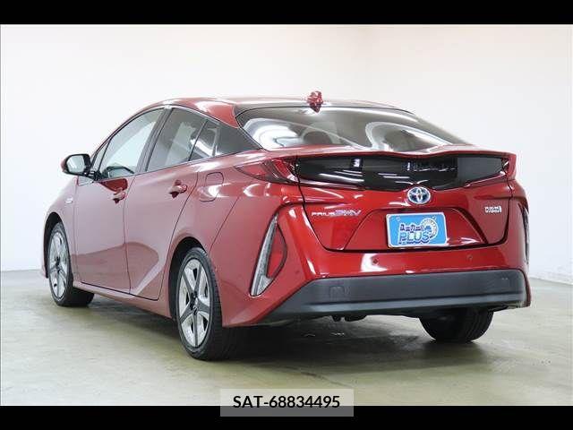 Toyota PRIUS PHV 2017-02 379459-19