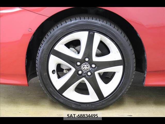 Toyota PRIUS PHV 2017-02 379459-23
