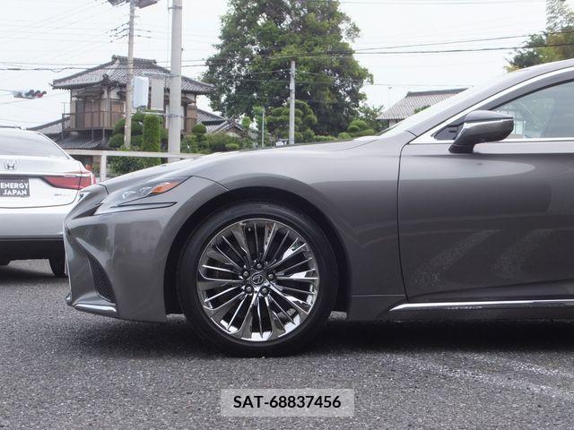 Lexus LS 2019-04 353976-11