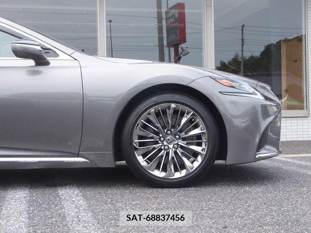 Lexus LS 2019-04 353976-9