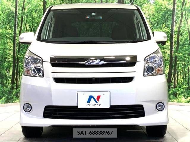 Toyota NOAH 2009-07 321301-14