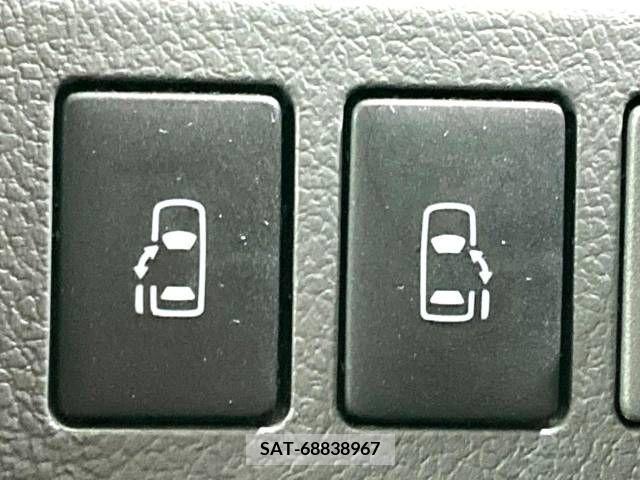 Toyota NOAH 2009-07 321301-5