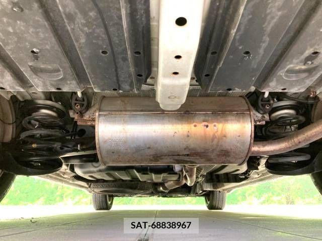 Toyota NOAH 2009-07 321301-19