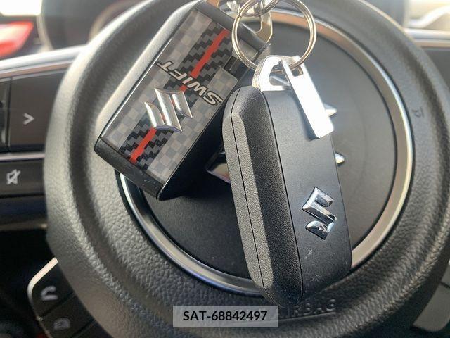 Suzuki SWIFT 2018-08 215714-9